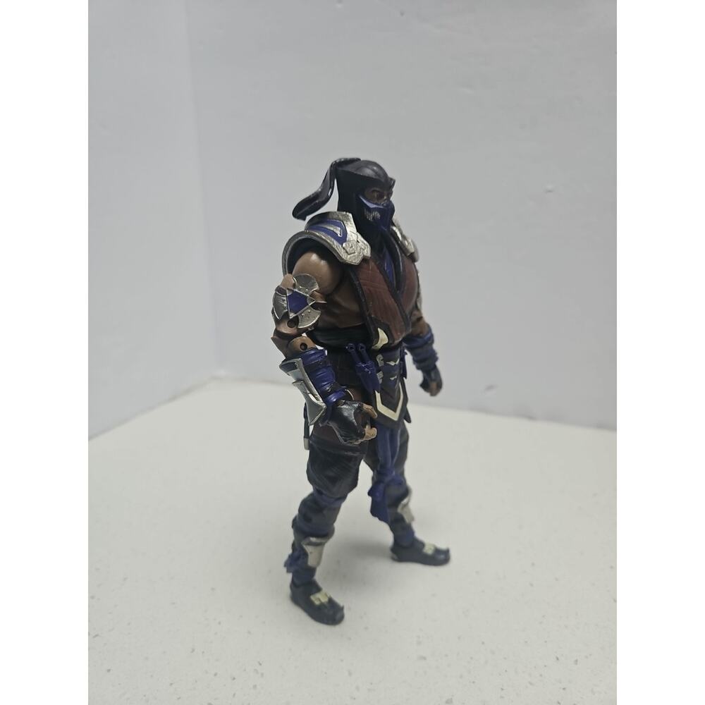Mortal Kombat 11 Sub-Zero Winter Purple Variant Action Figure McFarlane - Picture 5 of 13